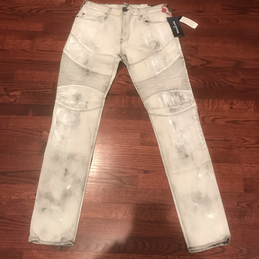 True Religion Jeans Size 34 Relaxed Skinny